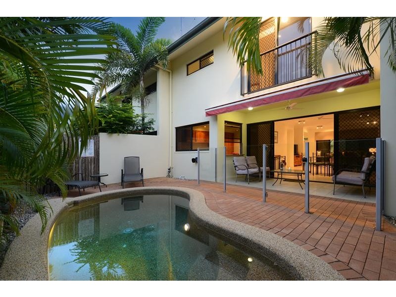 47 Cedar Road, Palm Cove QLD 4879