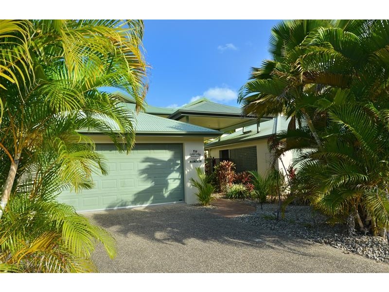 47 Cedar Road, Palm Cove QLD 4879