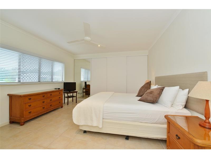 47 Cedar Road, Palm Cove QLD 4879