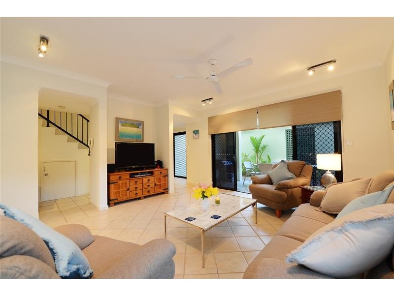 47 Cedar Road, Palm Cove QLD 4879