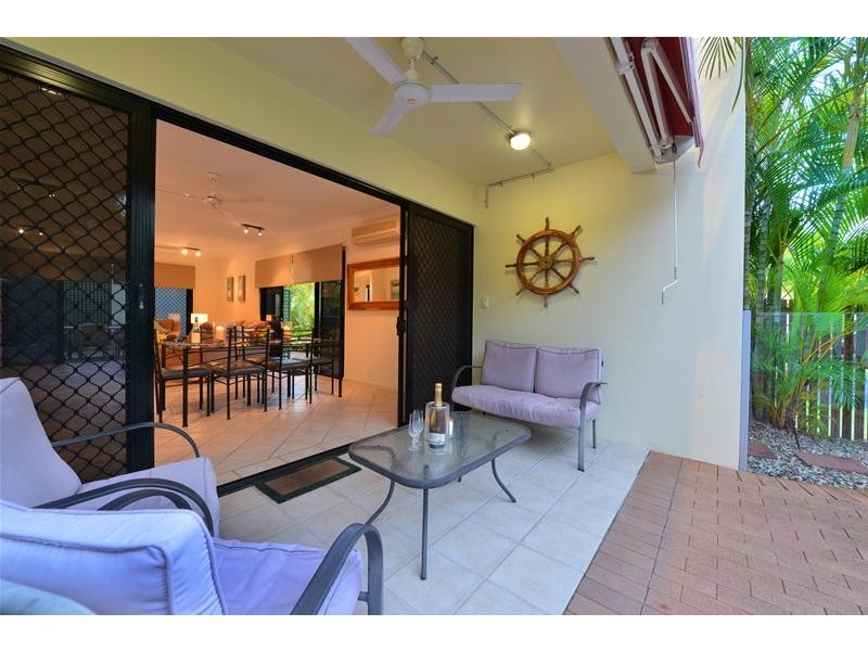 47 Cedar Road, Palm Cove QLD 4879