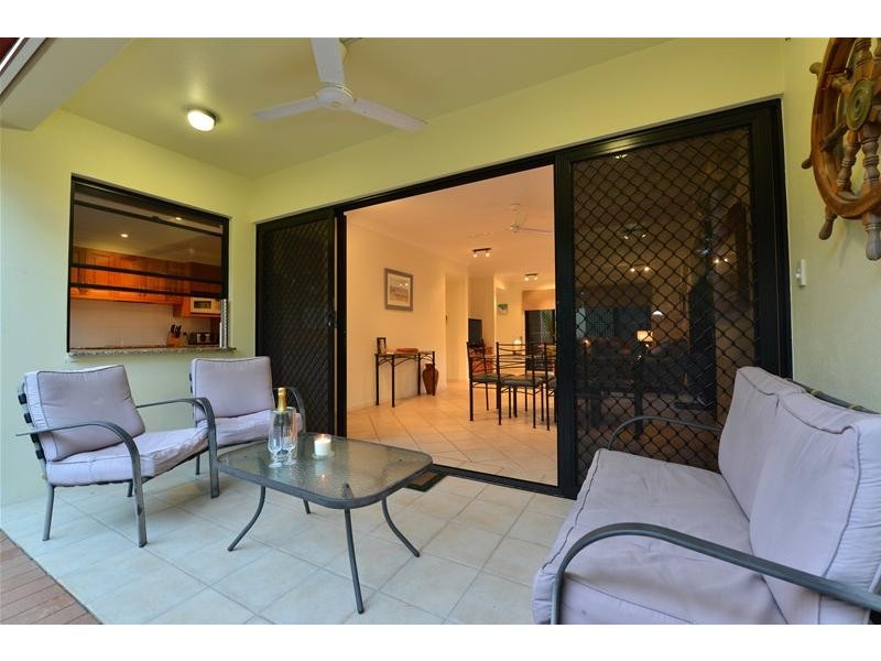 47 Cedar Road, Palm Cove QLD 4879