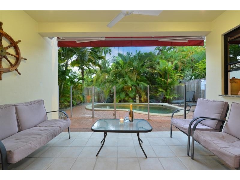 47 Cedar Road, Palm Cove QLD 4879