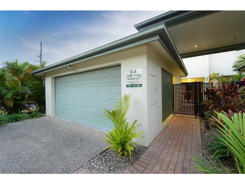 47 Cedar Road, Palm Cove QLD 4879