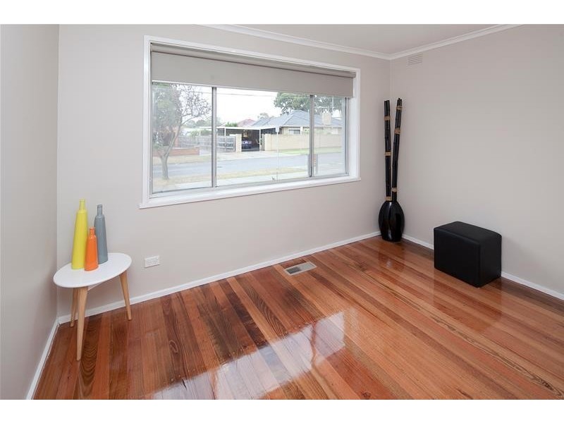 1 Gladesville Court, Dandenong North VIC 3175