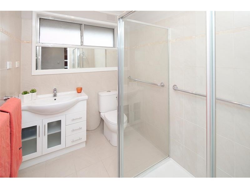 1 Gladesville Court, Dandenong North VIC 3175