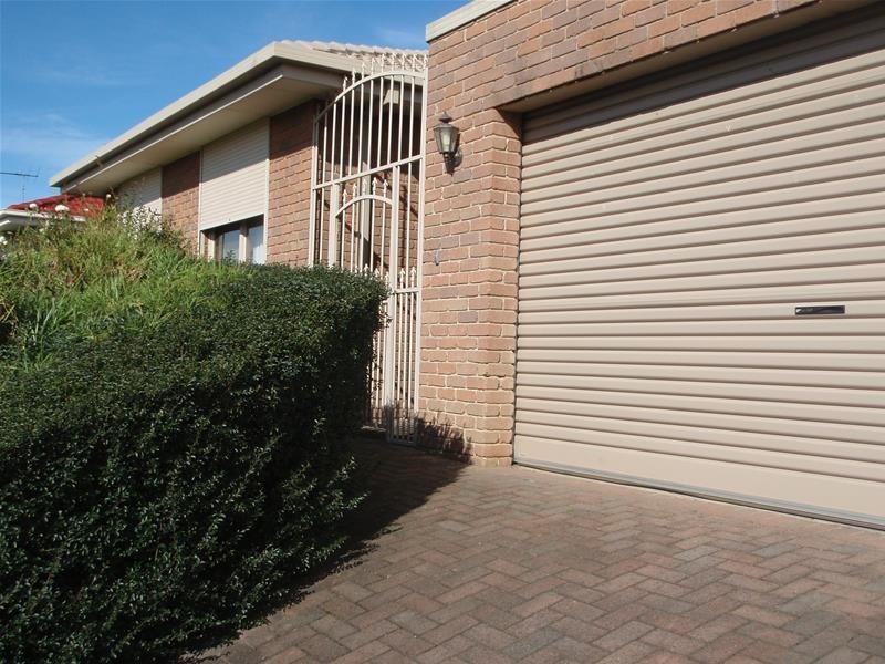 97 Kennington Park Drive, Endeavour Hills VIC 3802
