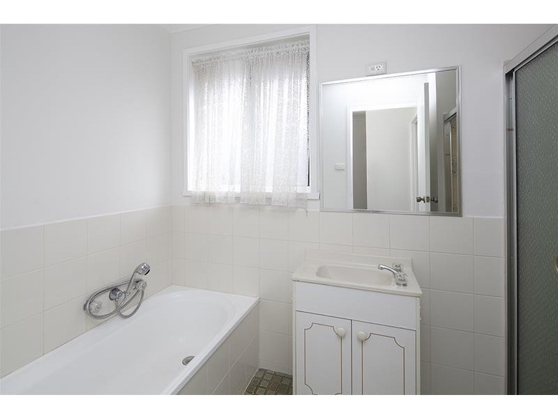 13 Burchall Crescent, Rowville VIC 3178