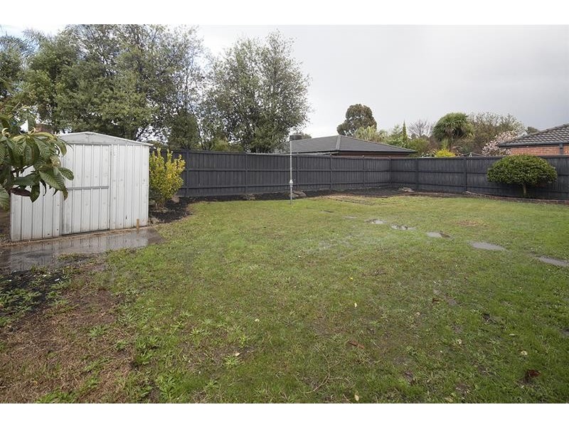 13 Burchall Crescent, Rowville VIC 3178