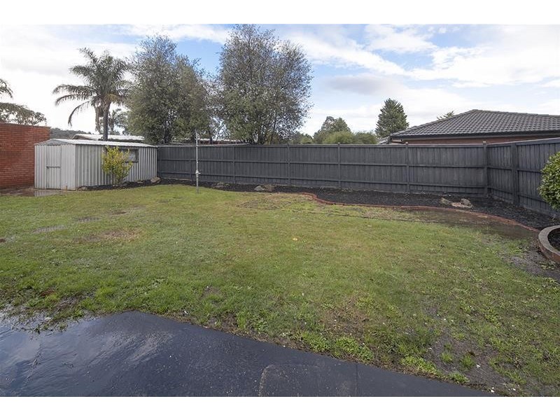 13 Burchall Crescent, Rowville VIC 3178