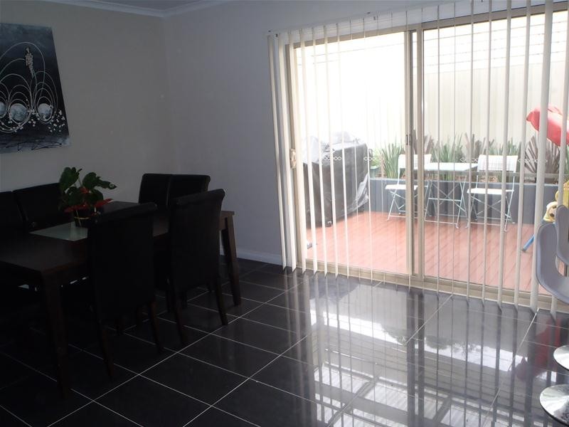 2/7 Almond Drive, Doveton VIC 3177