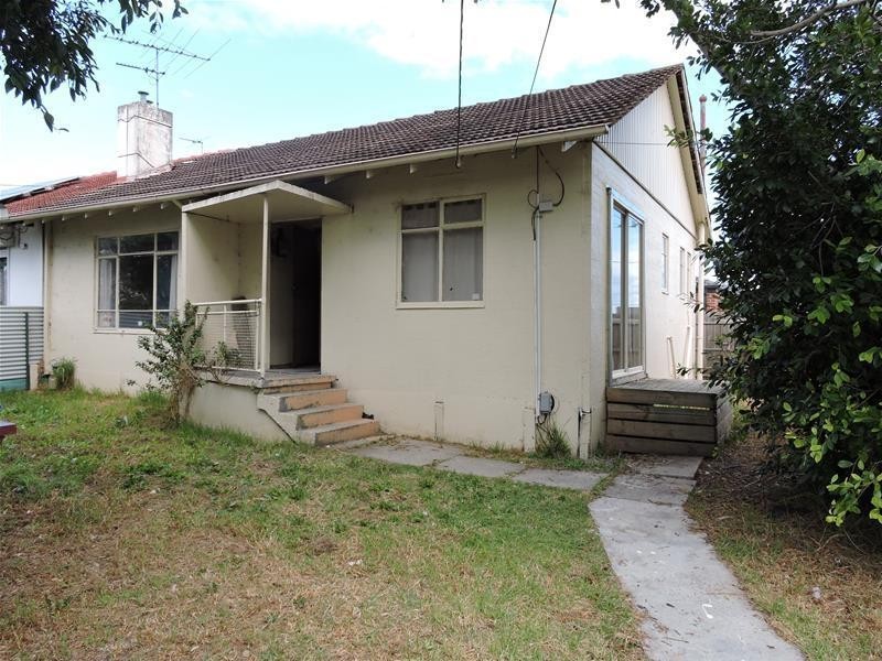 27 Kanooka Grove, Doveton VIC 3177