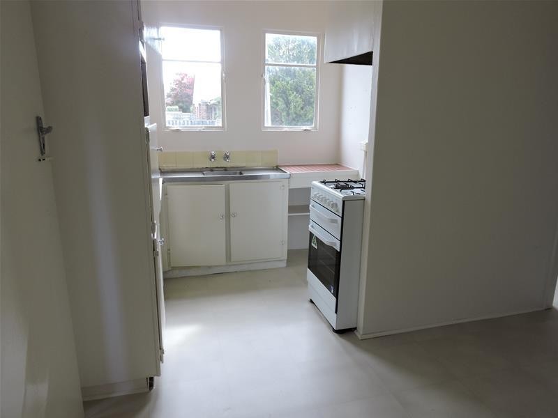 27 Kanooka Grove, Doveton VIC 3177