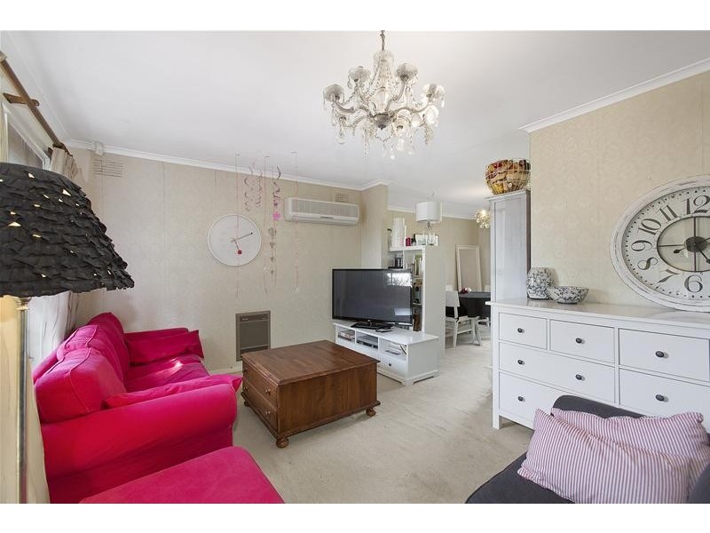 65 Neasham Drive, Dandenong North VIC 3175