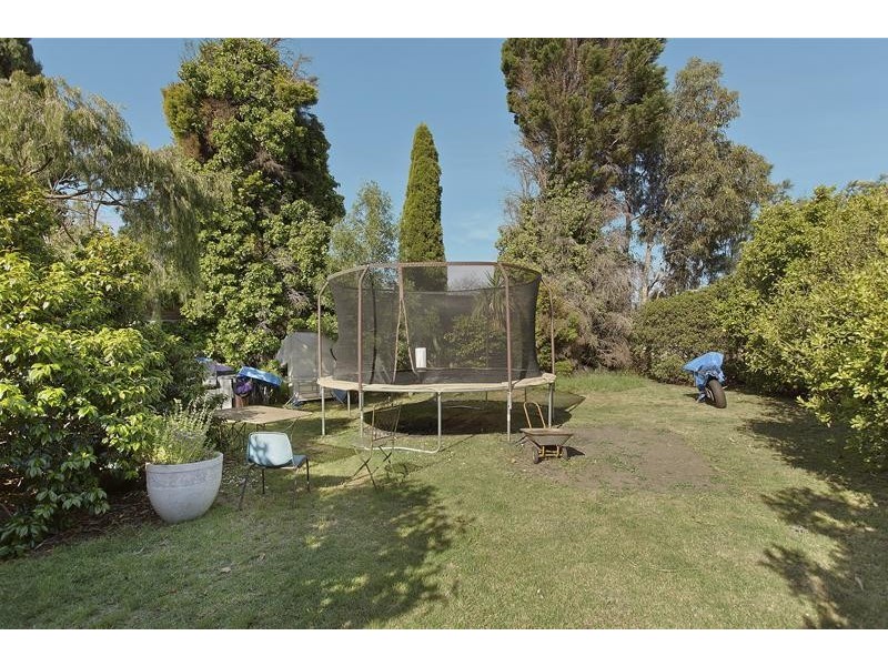 65 Neasham Drive, Dandenong North VIC 3175