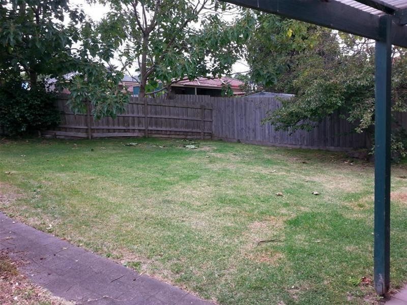 31 William Perry Close, Endeavour Hills VIC 3802