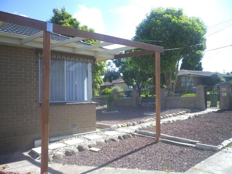 15 Fletcher Road, Dandenong North VIC 3175