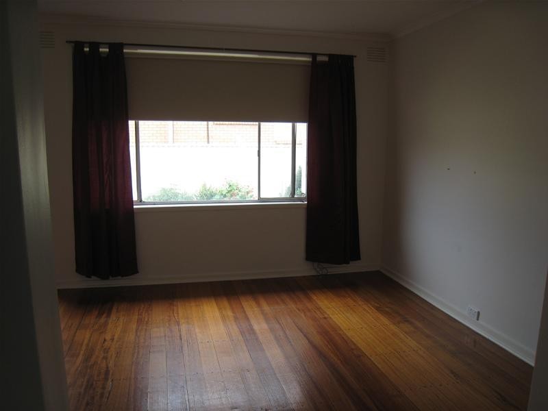 2/12 William Avenue, Dandenong South VIC 3175