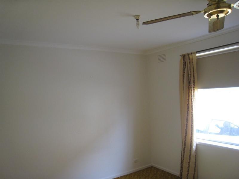 2/12 William Avenue, Dandenong South VIC 3175