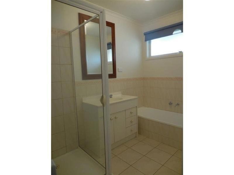 10 Dawson Court, Noble Park North VIC 3174