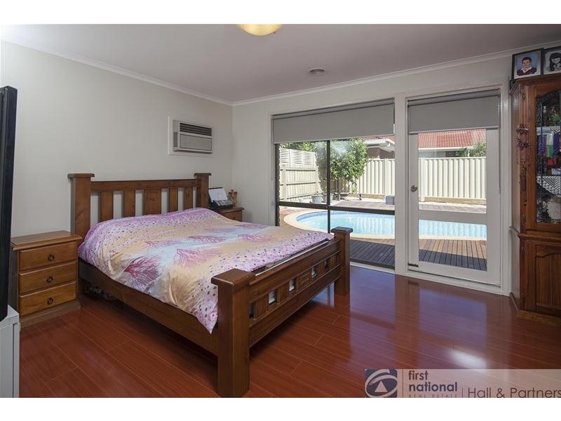95 Chalcot Drive, Endeavour Hills VIC 3802