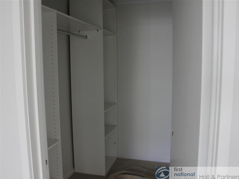 24 Kilberry Crescent, Hallam VIC 3803