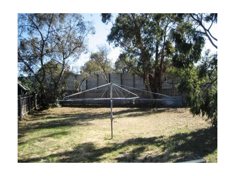 61 Tiverton Drive, Mulgrave VIC 3170