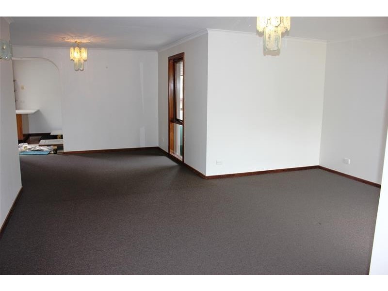 10 Dundee Court, Endeavour Hills VIC 3802