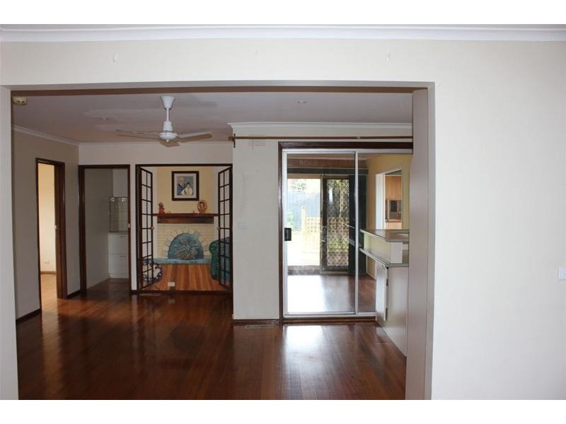 9 Wallaroo Avenue, Narre Warren VIC 3805