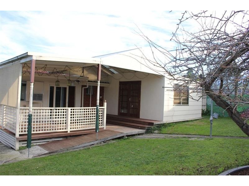 9 Wallaroo Avenue, Narre Warren VIC 3805