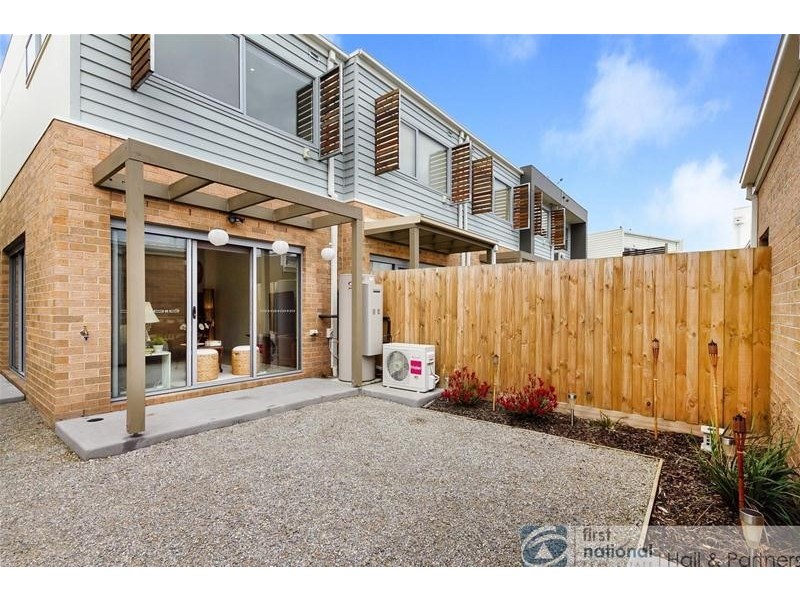 17 Alex Scott Way, Dandenong VIC 3175