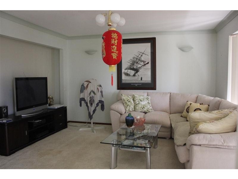 28 Monteith Crescent, Endeavour Hills VIC 3802