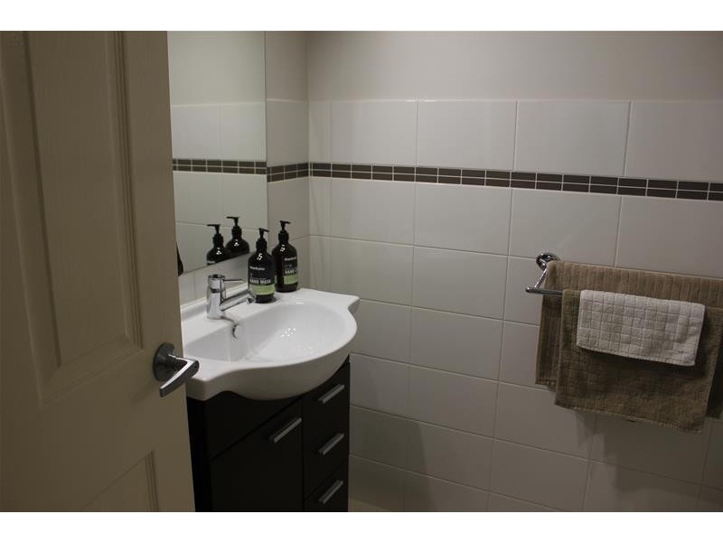 2/47 Aldridge Street, Endeavour Hills VIC 3802