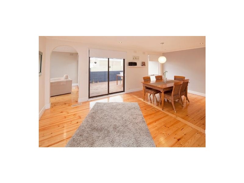 18 Matthew Flinders Avenue, Endeavour Hills VIC 3802