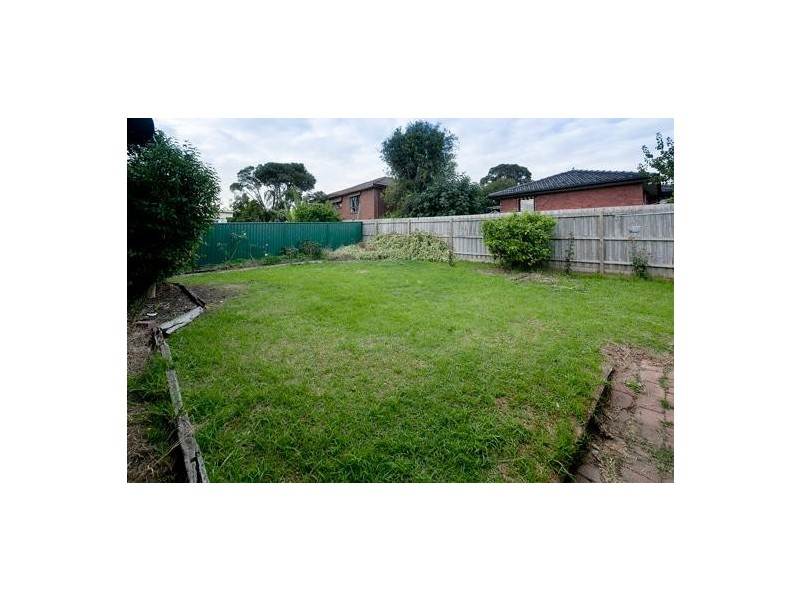 18 Matthew Flinders Avenue, Endeavour Hills VIC 3802