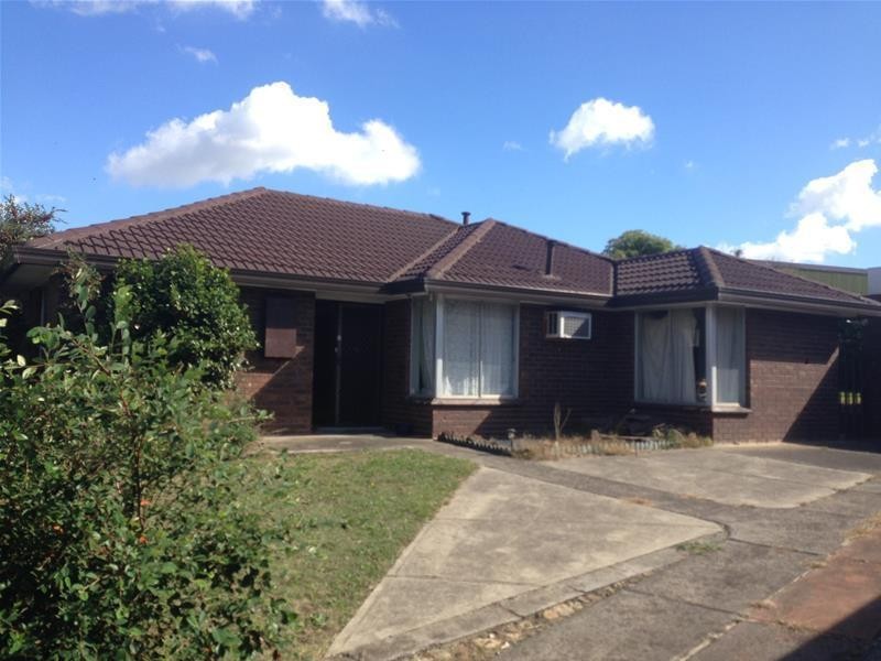 12 Rawdon Hill Drive, Dandenong North VIC 3175