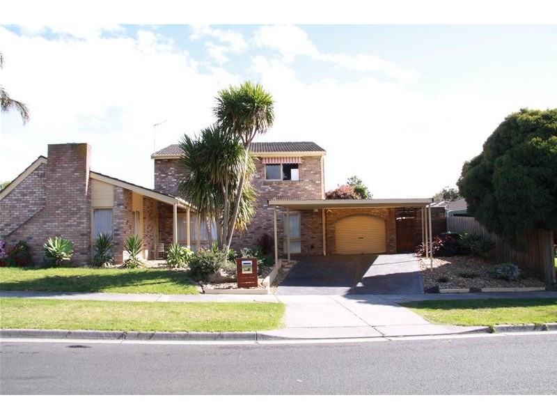 2 Mildura Crescent, Endeavour Hills VIC 3802