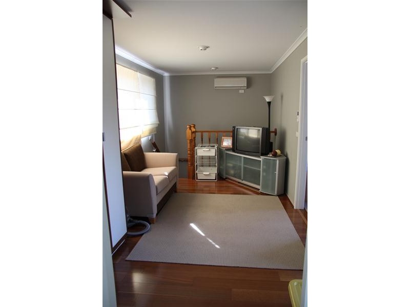 2 Mildura Crescent, Endeavour Hills VIC 3802