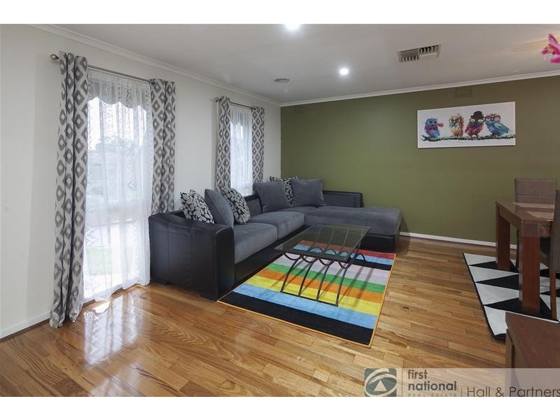 5 McAlpine Court, Dandenong North VIC 3175