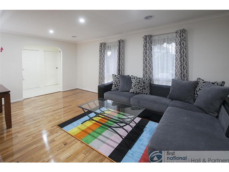 5 McAlpine Court, Dandenong North VIC 3175