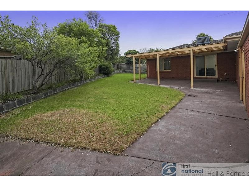 5 McAlpine Court, Dandenong North VIC 3175