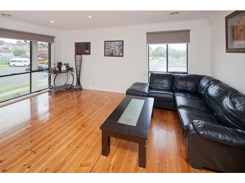 51A Thomas Mitchell Drive, Endeavour Hills VIC 3802