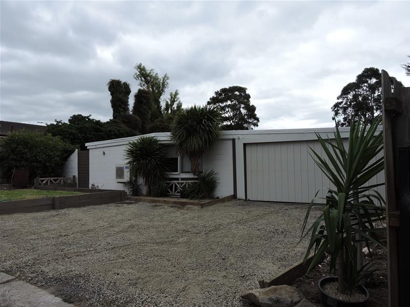 2 Jones Court, Endeavour Hills VIC 3802