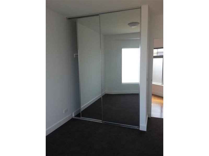 15/9 McFarlane Crescent, Dandenong VIC 3175