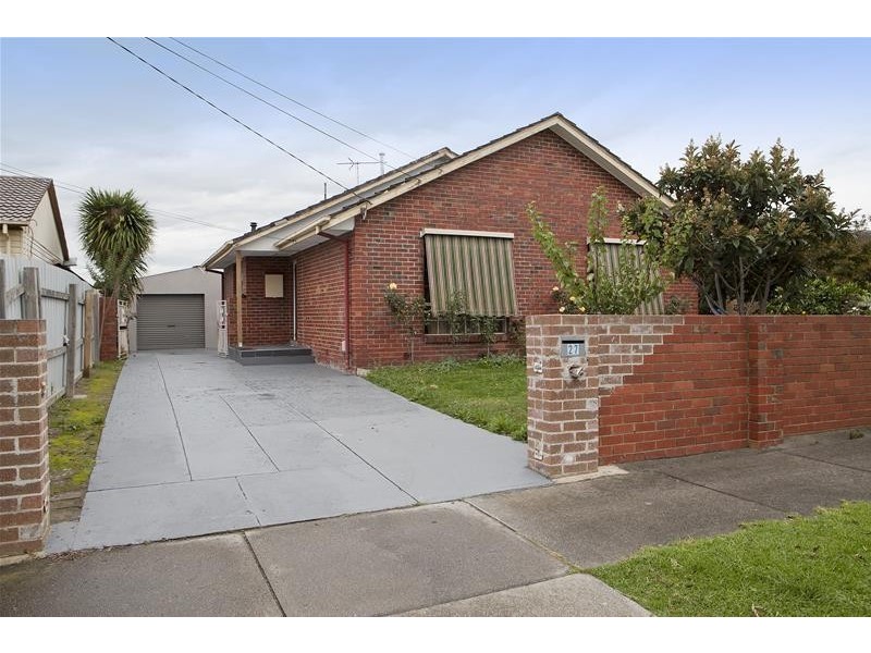 27 Scarlet Drive, Doveton VIC 3177