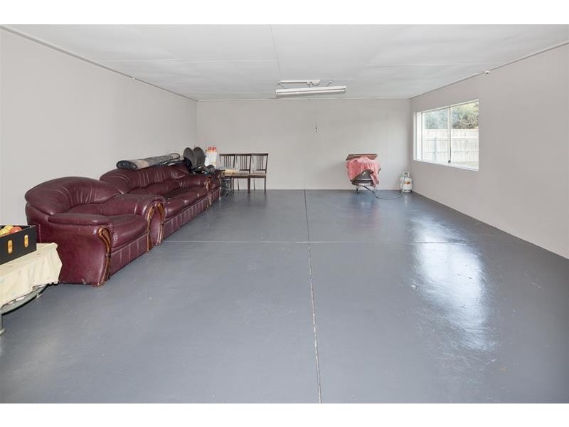 27 Scarlet Drive, Doveton VIC 3177