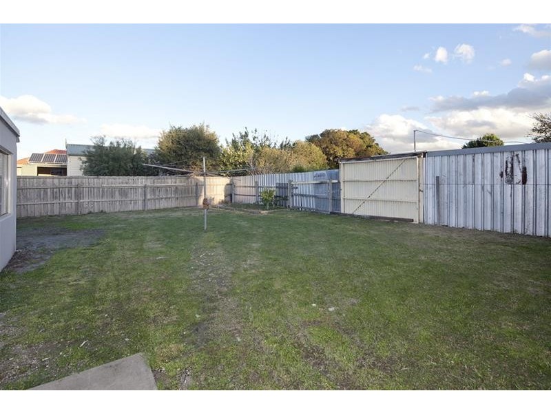 27 Scarlet Drive, Doveton VIC 3177