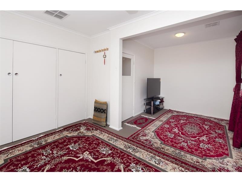 27 Scarlet Drive, Doveton VIC 3177