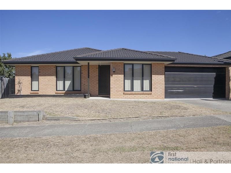41 Oakgrove Drive, Narre Warren South VIC 3805