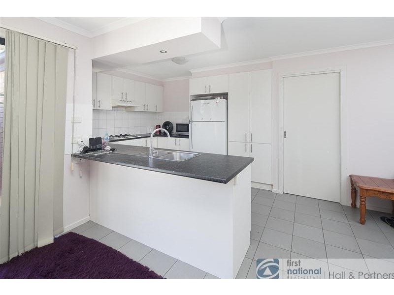 41 Oakgrove Drive, Narre Warren South VIC 3805